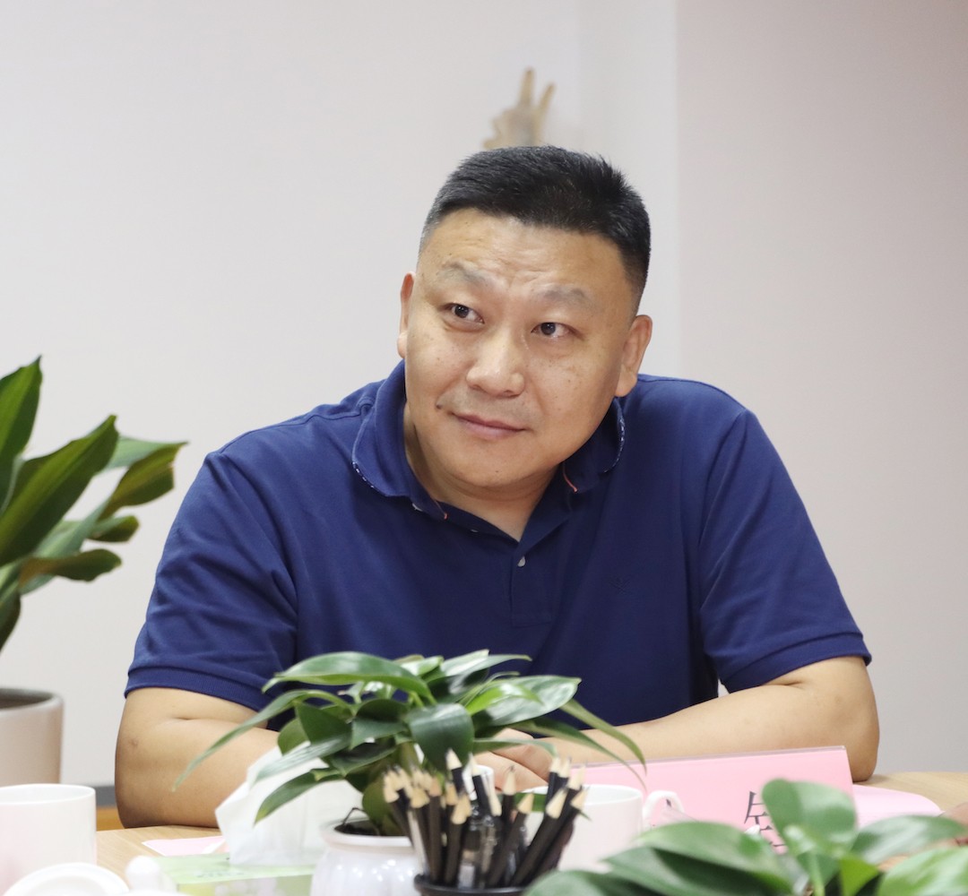 叶锋.jpg 叶锋.jpg